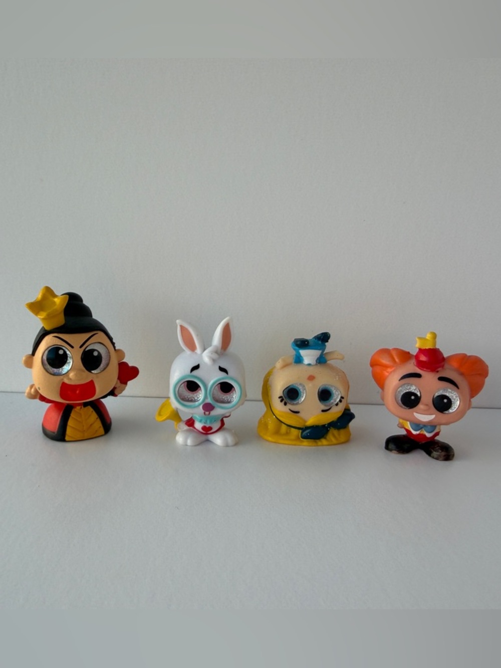 Disney Doorables Alice In Wonderland Queen White Rabbit‎ Tweedle Dum Falling